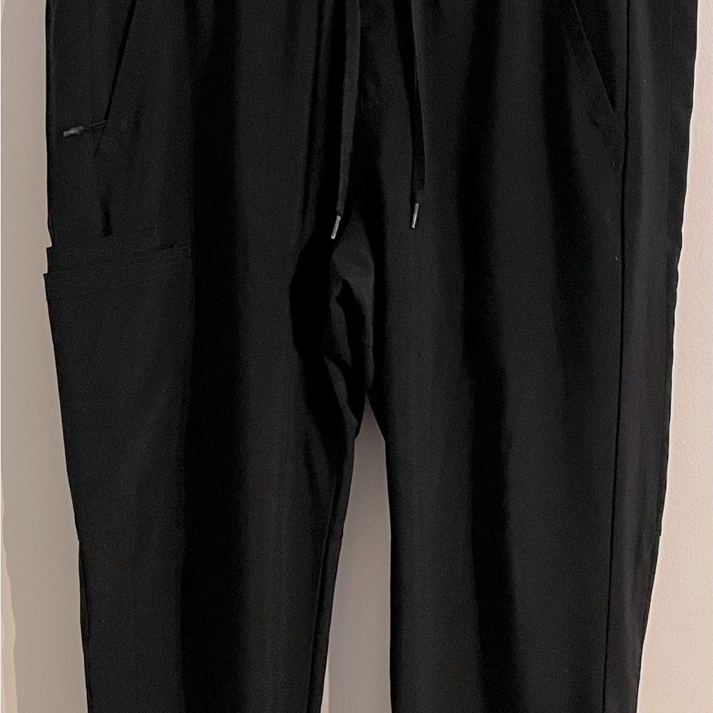 Mens Cherokee Infinity jogger scrubs